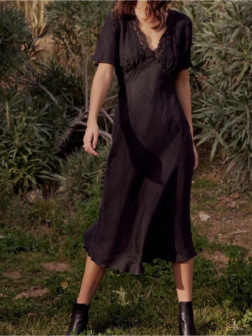 Lost + Wander Black Lace-Trim Midi Dress